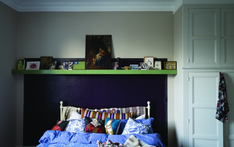 FarrowBall_1182389_CornforthWhiteandPeltBedroom